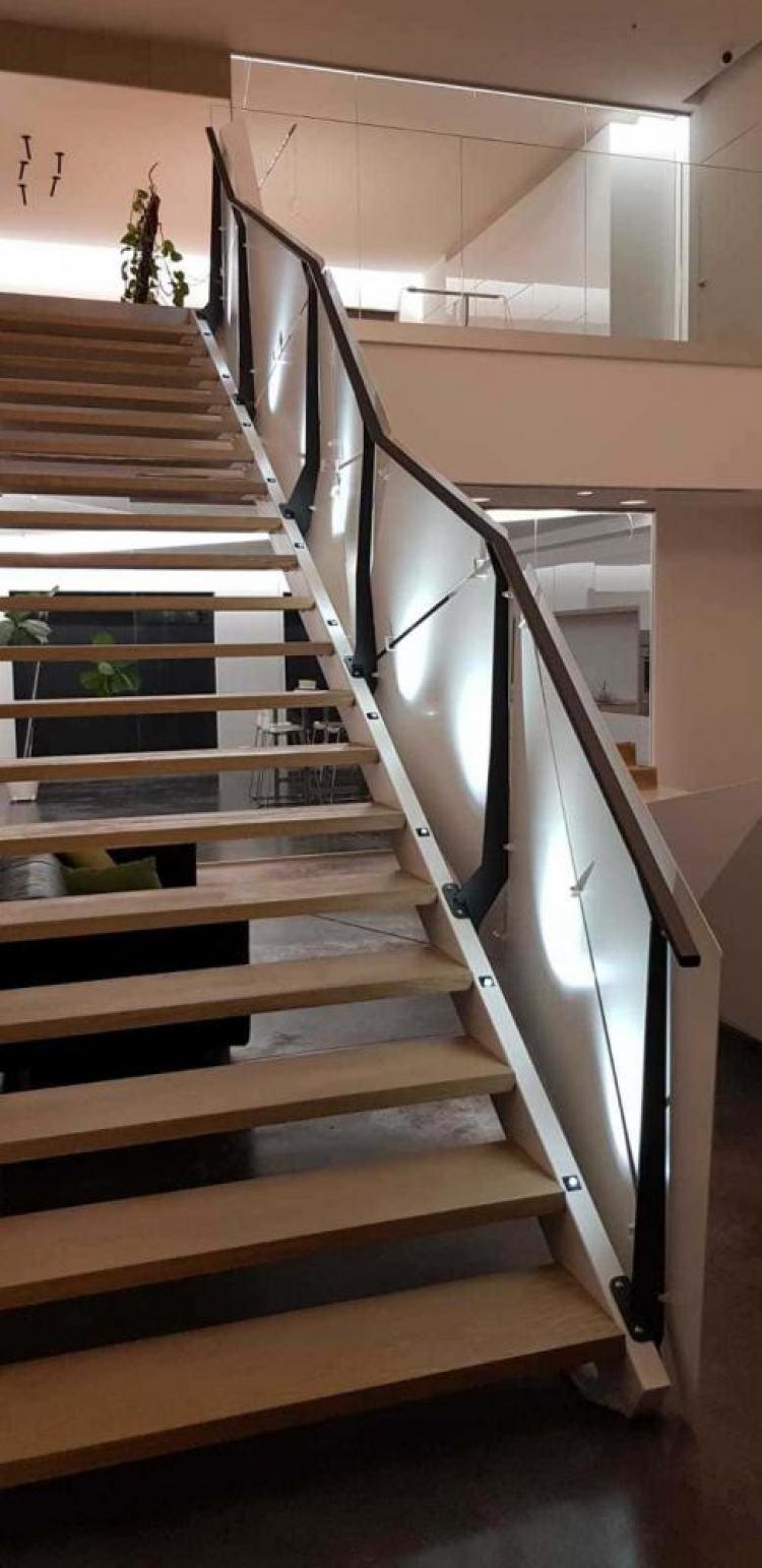 marc bedikian, escalier, design, métal, acier, sur mesure, bois, escalier droit